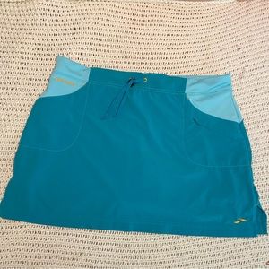 Brooks Running Skort Skirt Built In Shorts‎ Women’s Size L